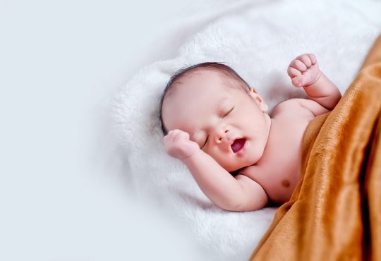 Baby Gear Essentials That New Moms Should Know Of-familyhomedeals