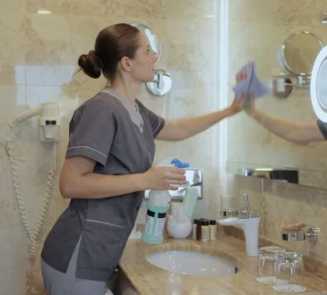 Expert Bathroom Cleaning Secrets for Luxury Results